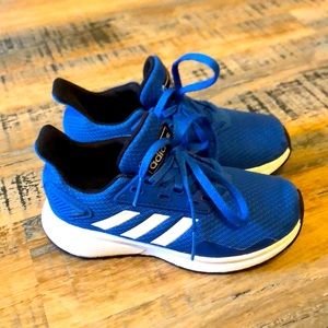 Adidas tennis shoes, light wear